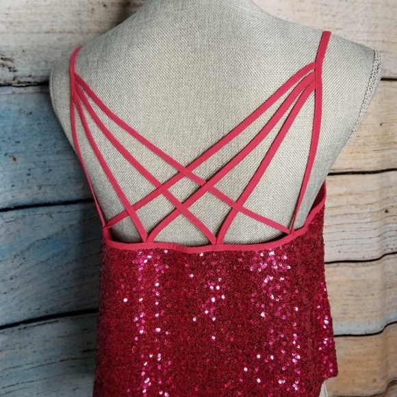 Express X Olivia Culpo sequin crop cami Med NWT - Picture 4 of 8